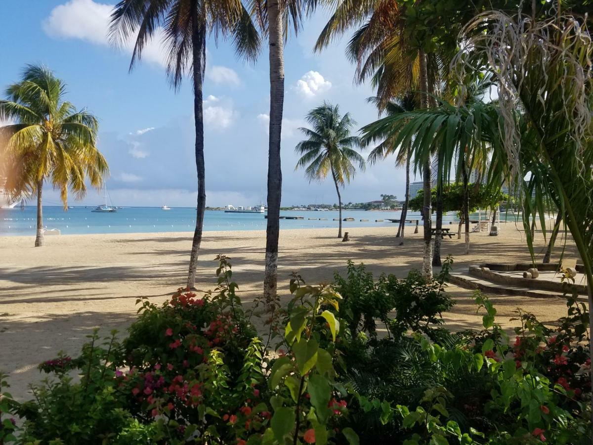 Rosi Ocean Sand Hotel Apt Ocho Rios Exterior foto